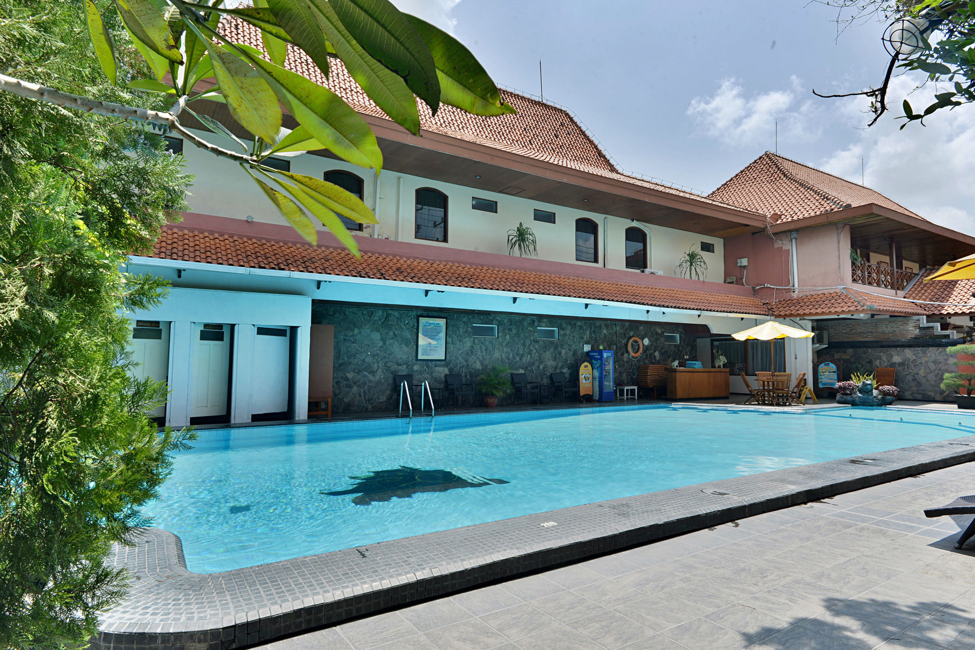 Puri Artha Hotel Jogjacarta Exterior foto